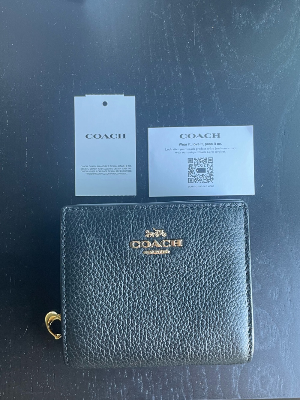 COACH Black Pebbled Leather Zip Card Holder with Gold Logo